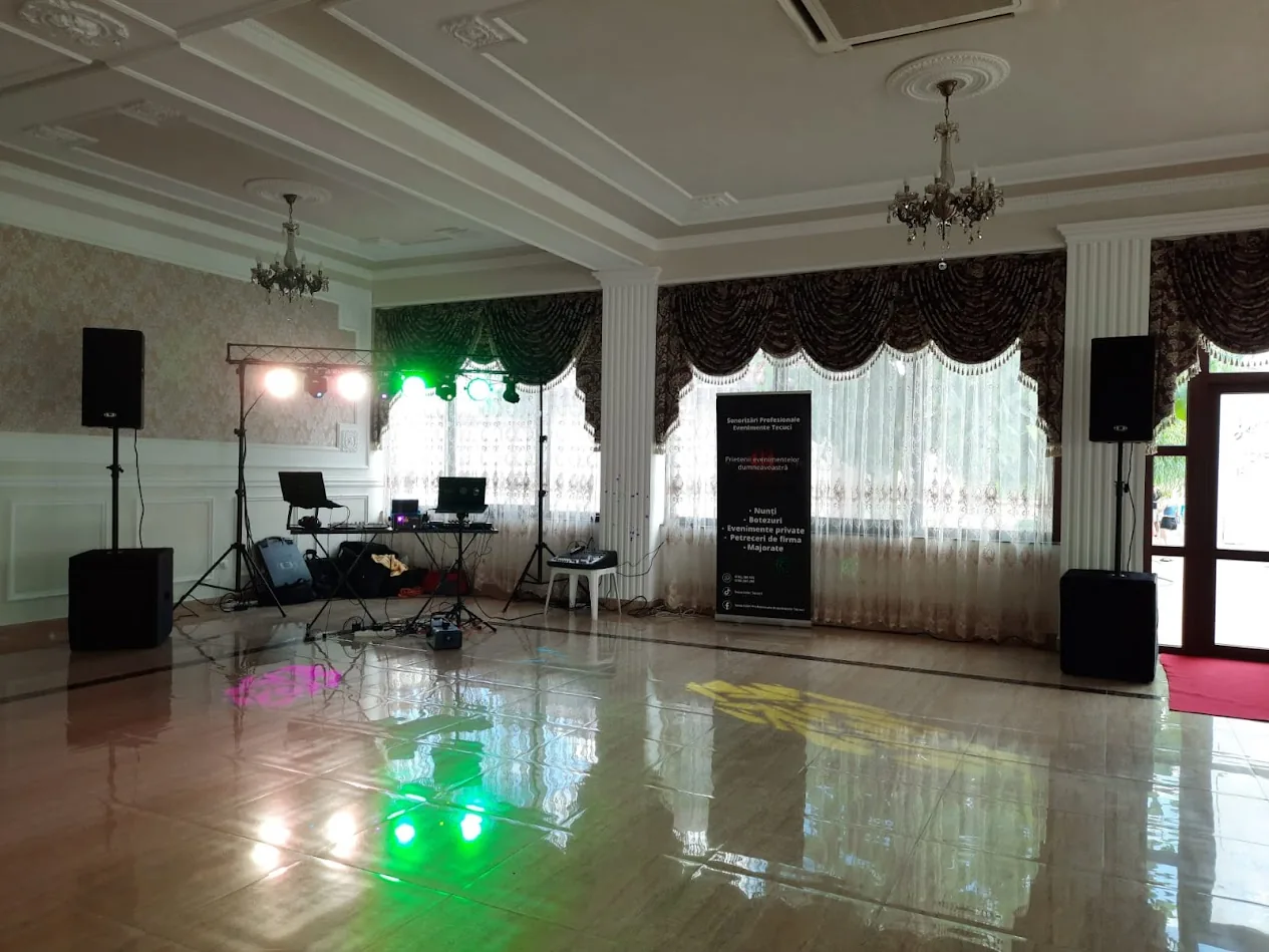 Setup sonorizare profesională în salon de evenimente